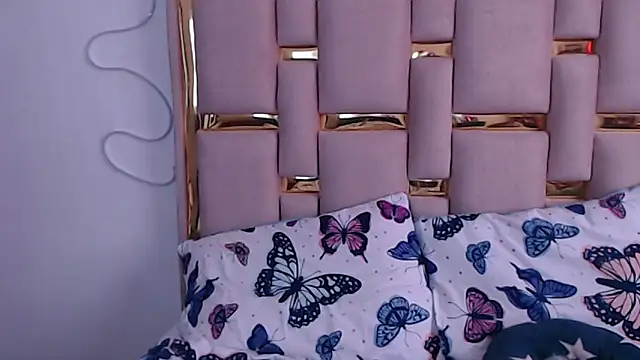 Snapshot of nina_carther chatting on October 29, 1:21 pm nina carther online show from October 29, 1:21 pm