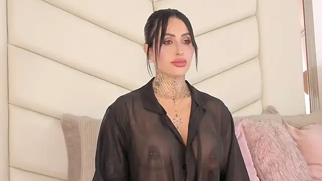 ValkyBes online show from February 15, 11:47 pm