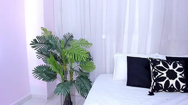 Snapshot of Jasmin_evano29 chatting on July 2, 5:52 pm Jasmin evano29 online show from July 2, 5:52 pm