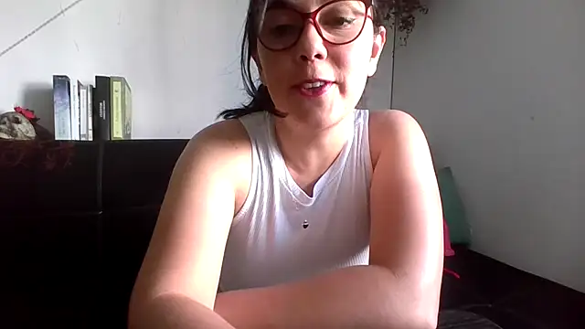 Snapshot of Tiramisu89 chatting on November 30, 6:30 pm Tiramisu89 online show from November 30, 6:30 pm