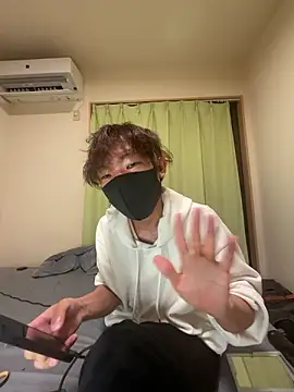 UKI06 online show from March 20, 2:51 pm