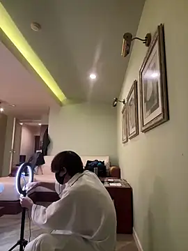 UKI06 online show from February 4, 11:16 am