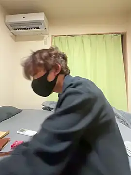 UKI06 online show from March 13, 1:38 pm