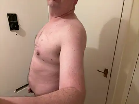 DaddyTopBruno online show from March 1, 8:31 pm