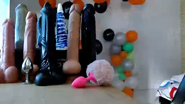 smithdara online show from October 27, 8:10 pm