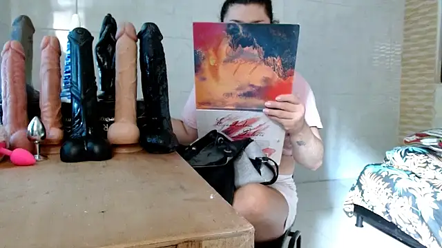 smithdara online show from November 7, 8:02 pm