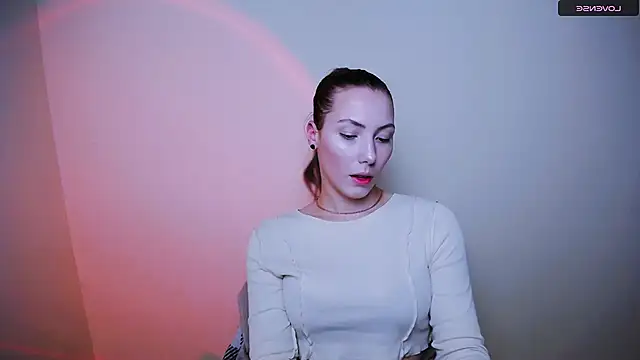 VanessaMay  online show from December 12, 6:31 pm