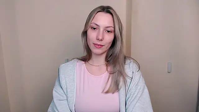 VanessaMay  online show from April 15, 4:22 pm