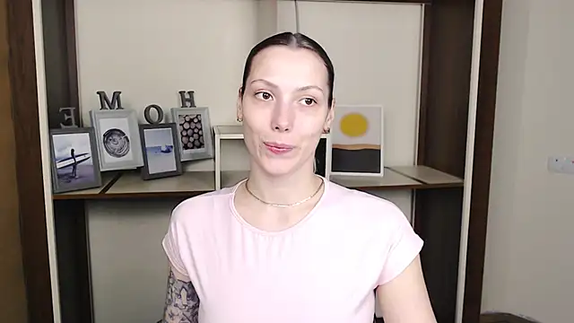 VanessaMay  online show from March 24, 5:57 pm