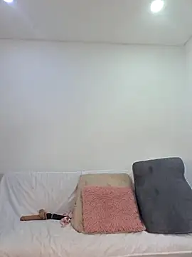 Anal Luucia online show from March 31, 12:40 pm