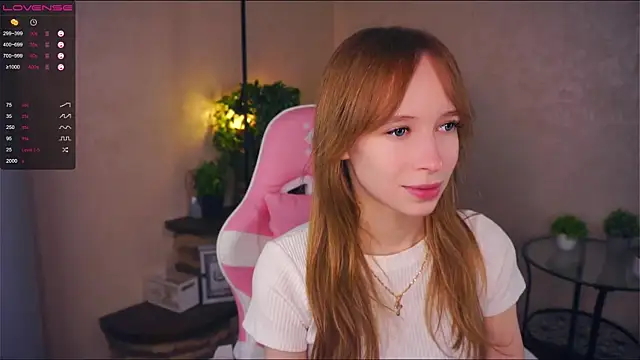 LynetBurby online show from March 18, 7:33 am