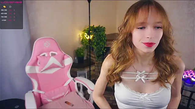 LynetBurby online show from March 4, 7:19 am