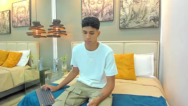 kieran derek online show from November 8, 3:10 am