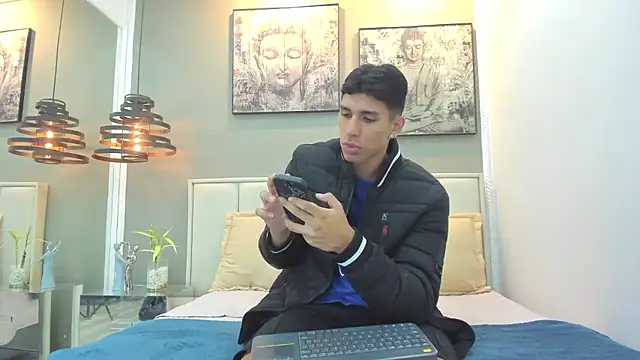 kieran derek online show from January 8, 3:23 am