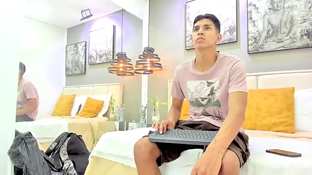 kieran derek online show from October 23, 3:16 am