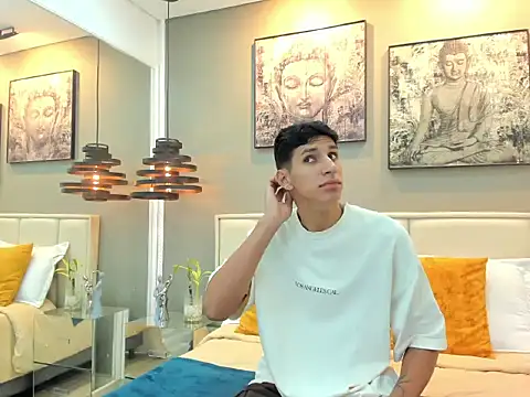 kieran derek online show from October 28, 3:18 am