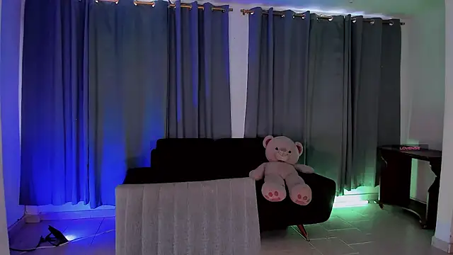 gatitavenecis online show from April 22, 9:32 pm