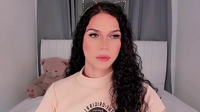 Snapshot of gatitavenecis chatting on November 8, 6:44 pm gatitavenecis online show from November 8, 6:44 pm