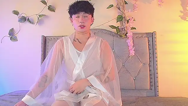 daimond 01 online show from December 19, 5:15 pm