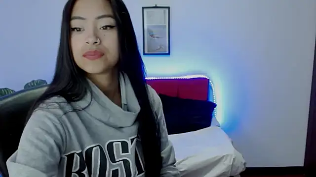 NatalyEscobar lx online show from February 24, 1:23 pm