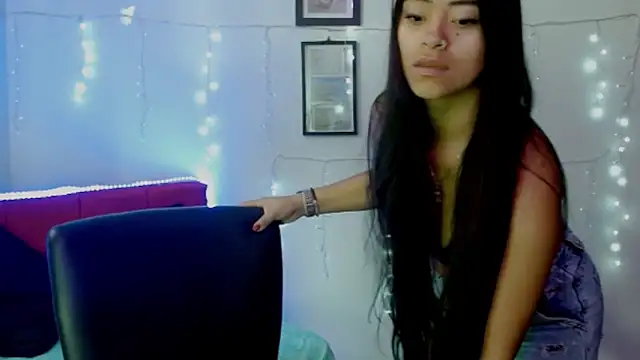 Snapshot of NatalyEscobar_lx chatting on April 23, 1:02 pm NatalyEscobar lx online show from April 23, 1:02 pm