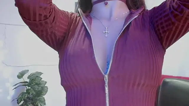 Snapshot of NatalyEscobar_lx chatting on June 3, 2:33 pm NatalyEscobar lx online show from June 3, 2:33 pm