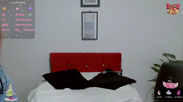 NatalyEscobar lx online show from December 20, 1:36 pm