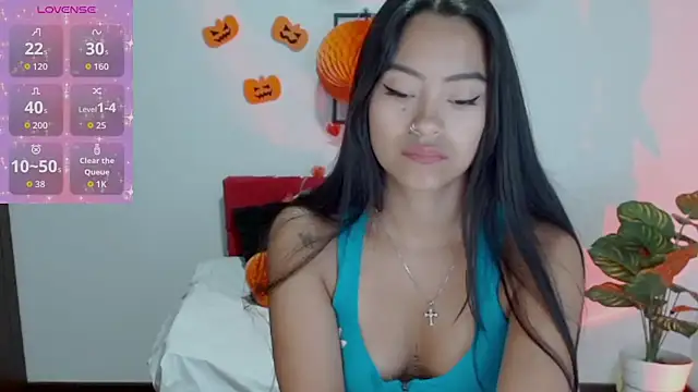 NatalyEscobar lx online show from October 17, 12:40 pm