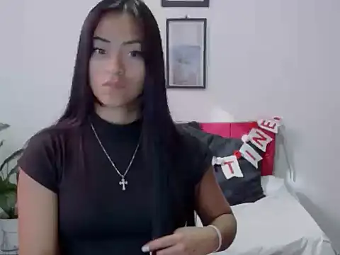 NatalyEscobar lx online show from February 4, 1:28 pm