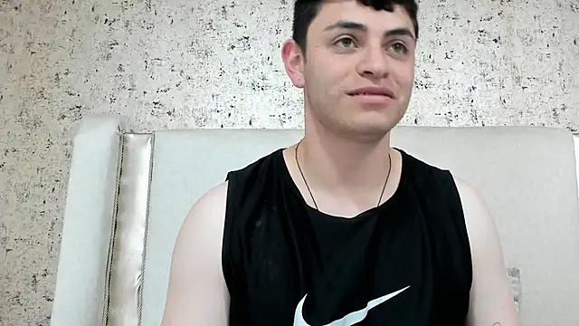 Sexx onn fire online show from February 19, 7:05 pm