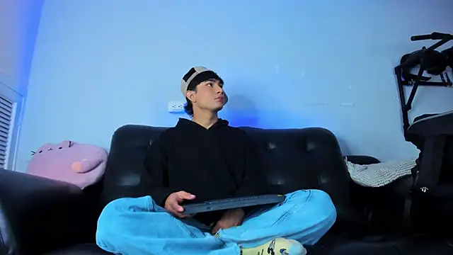 Boysweet boys online show from February 10, 9:15 pm