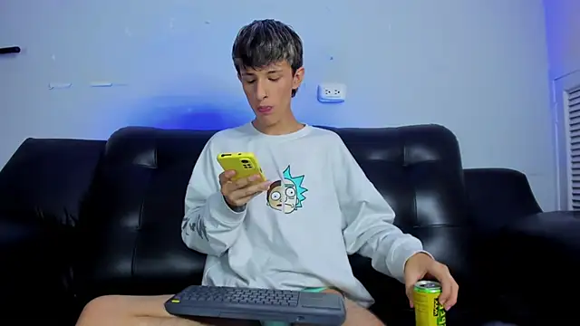 Boysweet boys online show from January 15, 9:20 pm