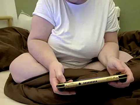 MarthaBriest online show from March 29, 1:18 am