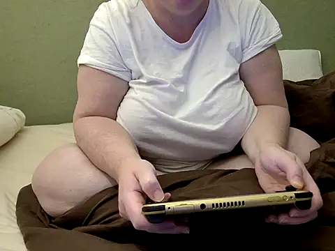 MarthaBriest online show from October 4, 10:00 pm