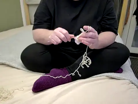 Snapshot of MarthaBriest chatting on March 2, 6:14 am MarthaBriest online show from March 2, 6:14 am