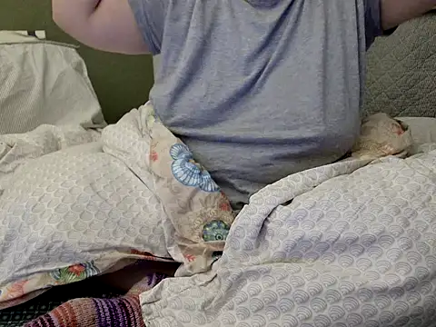 MarthaBriest online show from December 4, 3:49 am