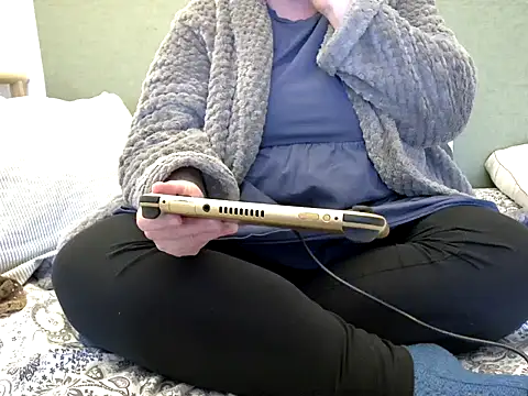 MarthaBriest online show from November 15, 8:51 am