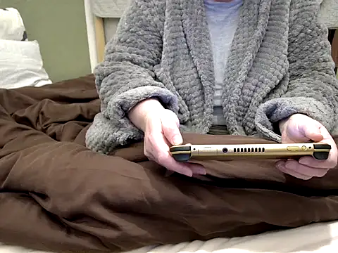 MarthaBriest online show from April 2, 3:02 am