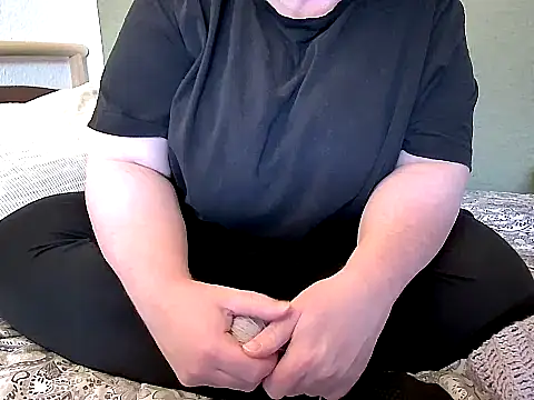 Snapshot of MarthaBriest chatting on June 10, 6:42 pm MarthaBriest online show from June 10, 6:42 pm