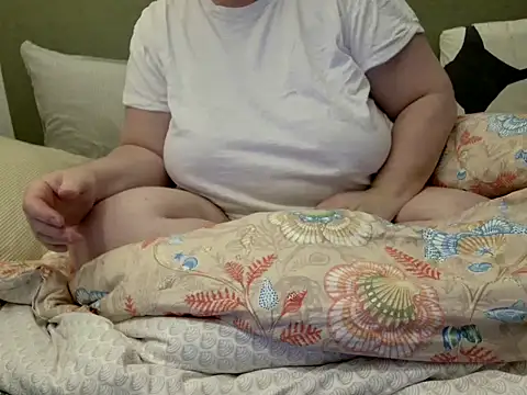 MarthaBriest online show from December 22, 9:59 pm