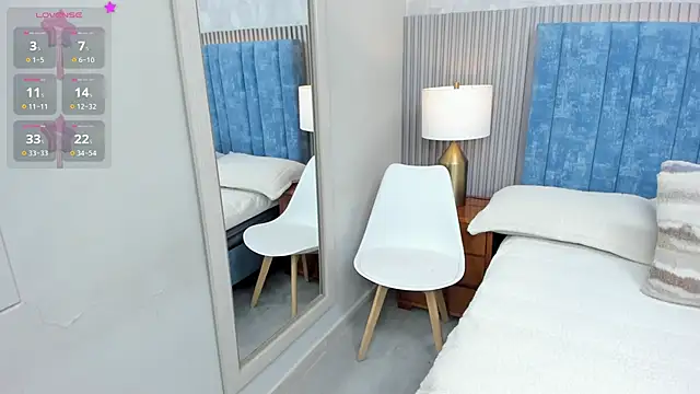 pretty sunlight  online show from September 24, 1:24 am