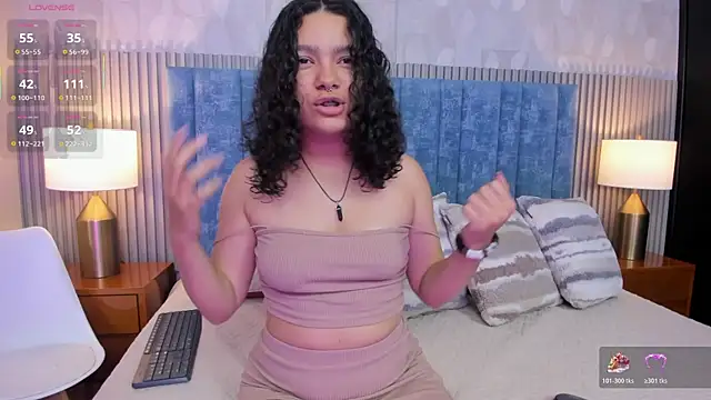 pretty sunlight  online show from January 14, 2:15 am