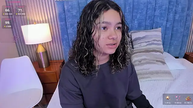 pretty sunlight  online show from March 13, 1:32 am