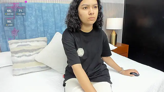 Snapshot of pretty_sunlight_ chatting on November 8, 1:31 am pretty sunlight online show from November 8, 1:31 am