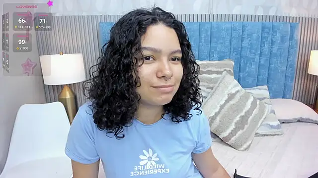 pretty sunlight  online show from October 12, 1:51 am