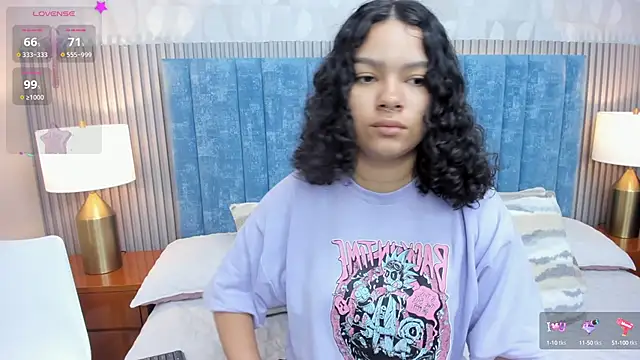 Snapshot of pretty_sunlight_ chatting on October 24, 1:37 am pretty sunlight online show from October 24, 1:37 am