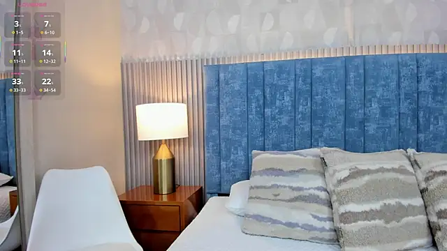 pretty sunlight  online show from April 2, 2:30 am