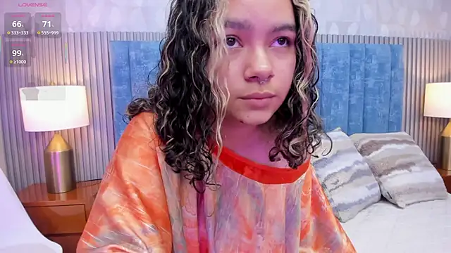 pretty sunlight  online show from March 21, 2:13 am