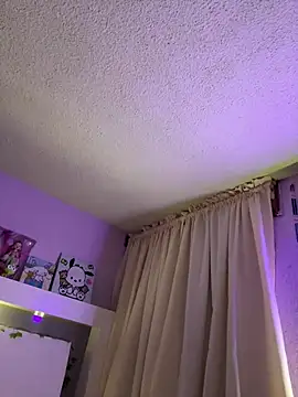 m0ondolly online show from March 17, 6:49 am
