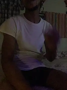 Snapshot of Johnras121 chatting on November 20, 3:29 am Johnras121 online show from November 20, 3:29 am